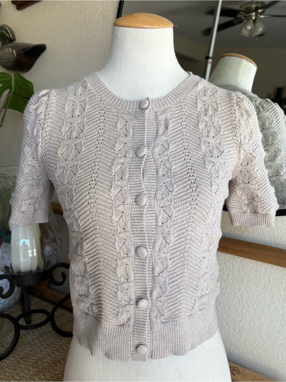 Joie Short Sleeve Knit Cardigan Sweater Oatmeal Women’s Size xs